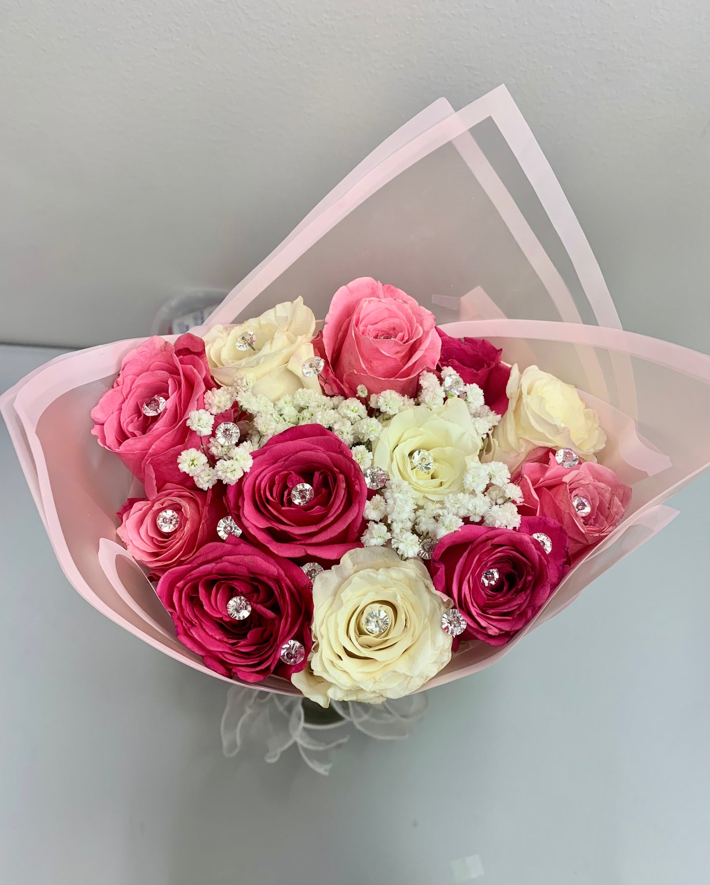 25 Roses - 1 Color - Diamond Luxe Bouquet