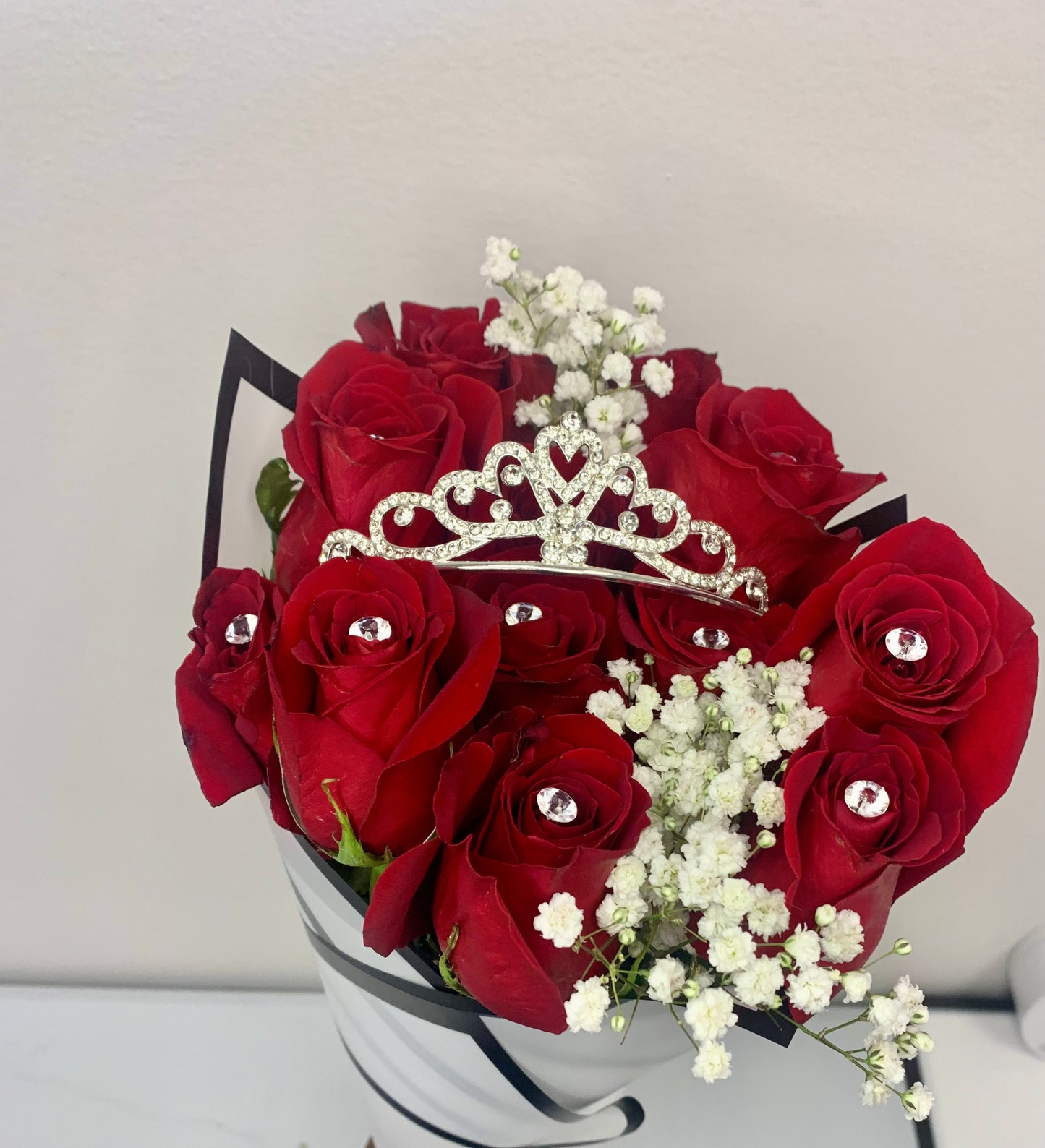 25 Roses - 1 Color - Diamond Luxe Bouquet