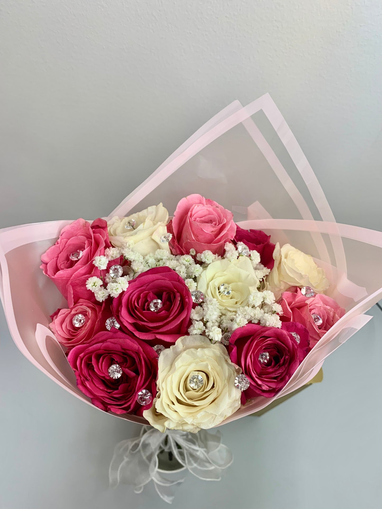 25 Roses - 1 Color - Diamond Luxe Bouquet