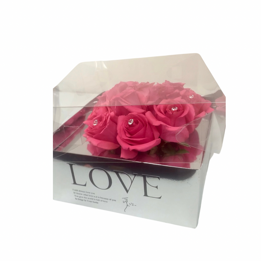 25 Diamond Luxe Roses Heart Shape in Silver Mirror Box